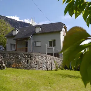 Maison De Montagne Proche Gavarnie 12-14 Personnes Hébergement de vacances